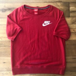 NIKE Red Short Sleeved Sweatshirt Size M